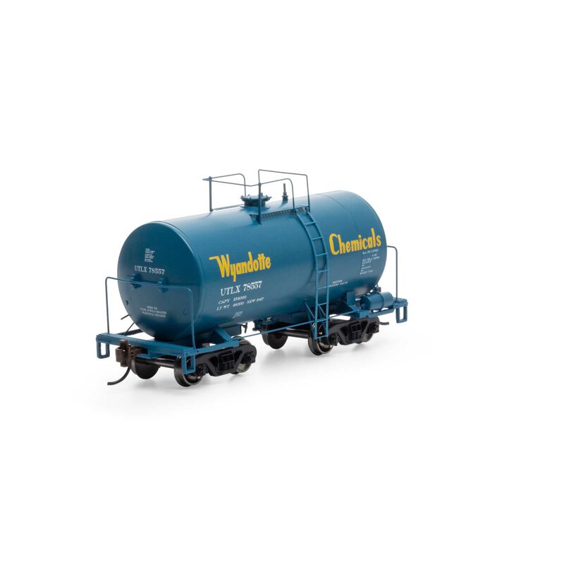 HO 30' NACC 8,000-Gallon Tank, Wyandotte Chemical / UTLX#78557